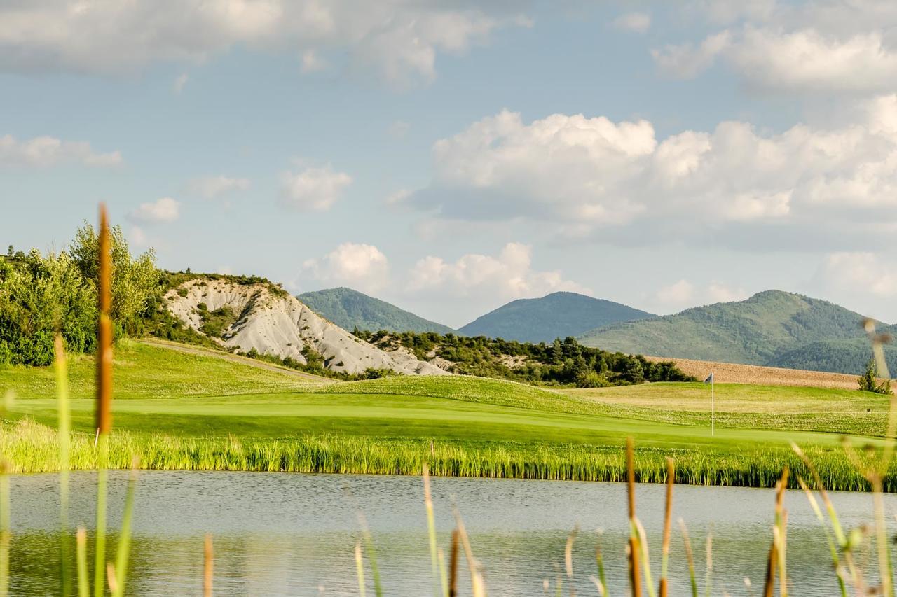 ​Exe Las Margas Golf Latas Dış mekan fotoğraf
